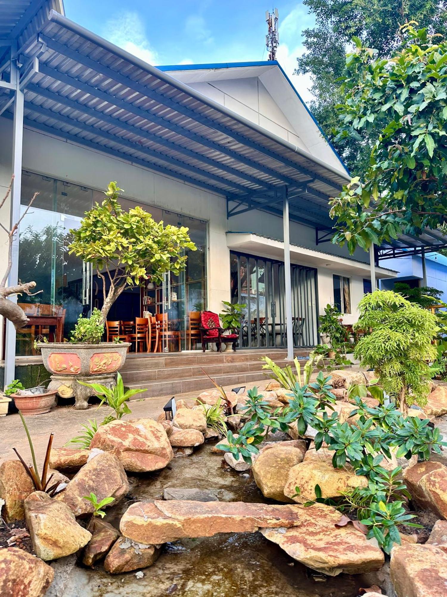 Bungalow Hotel Chi Khu Co Ong Ngoại thất bức ảnh