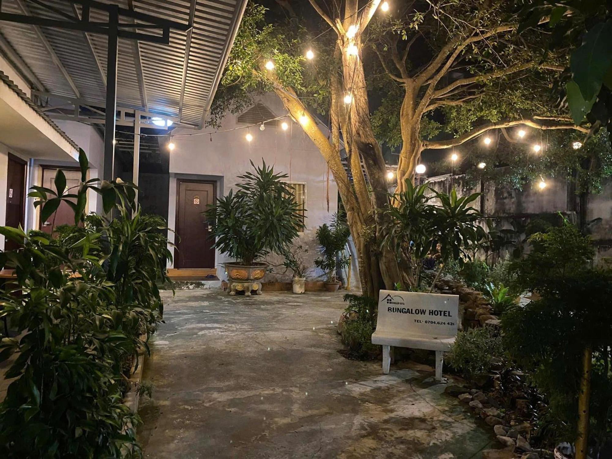 Bungalow Hotel Chi Khu Co Ong Ngoại thất bức ảnh